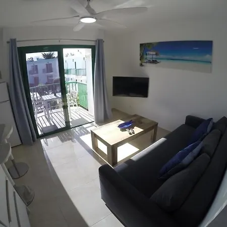 Cozy With Pool View