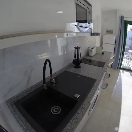 Cozy With Pool View Appartement