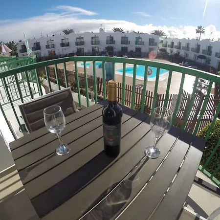 Cozy With Pool View Apartamento *