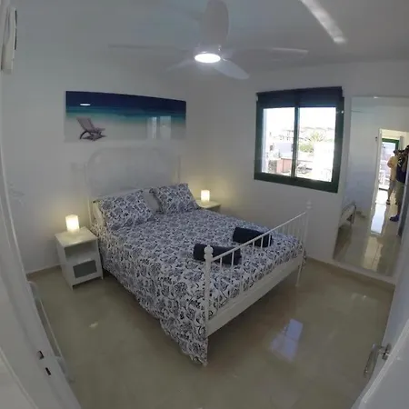 Cozy With Pool View Apartment