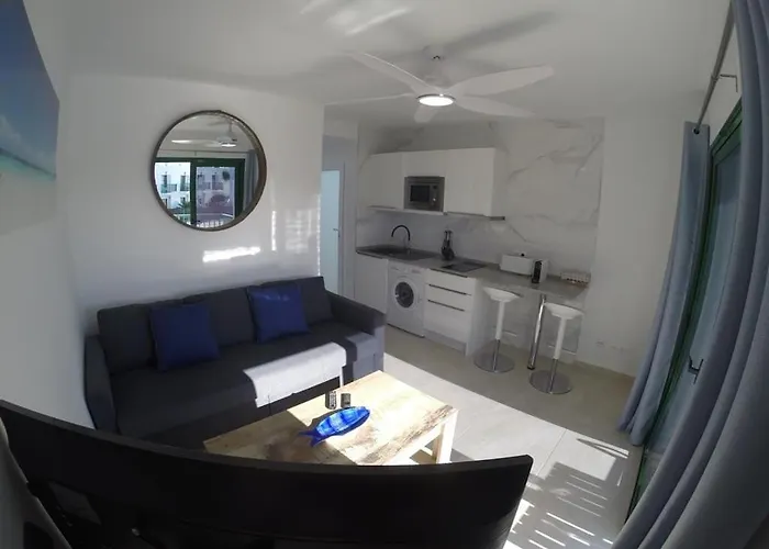 Cozy With Pool View Apartamento *