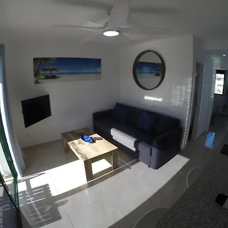 Apartmán Cozy With Pool View